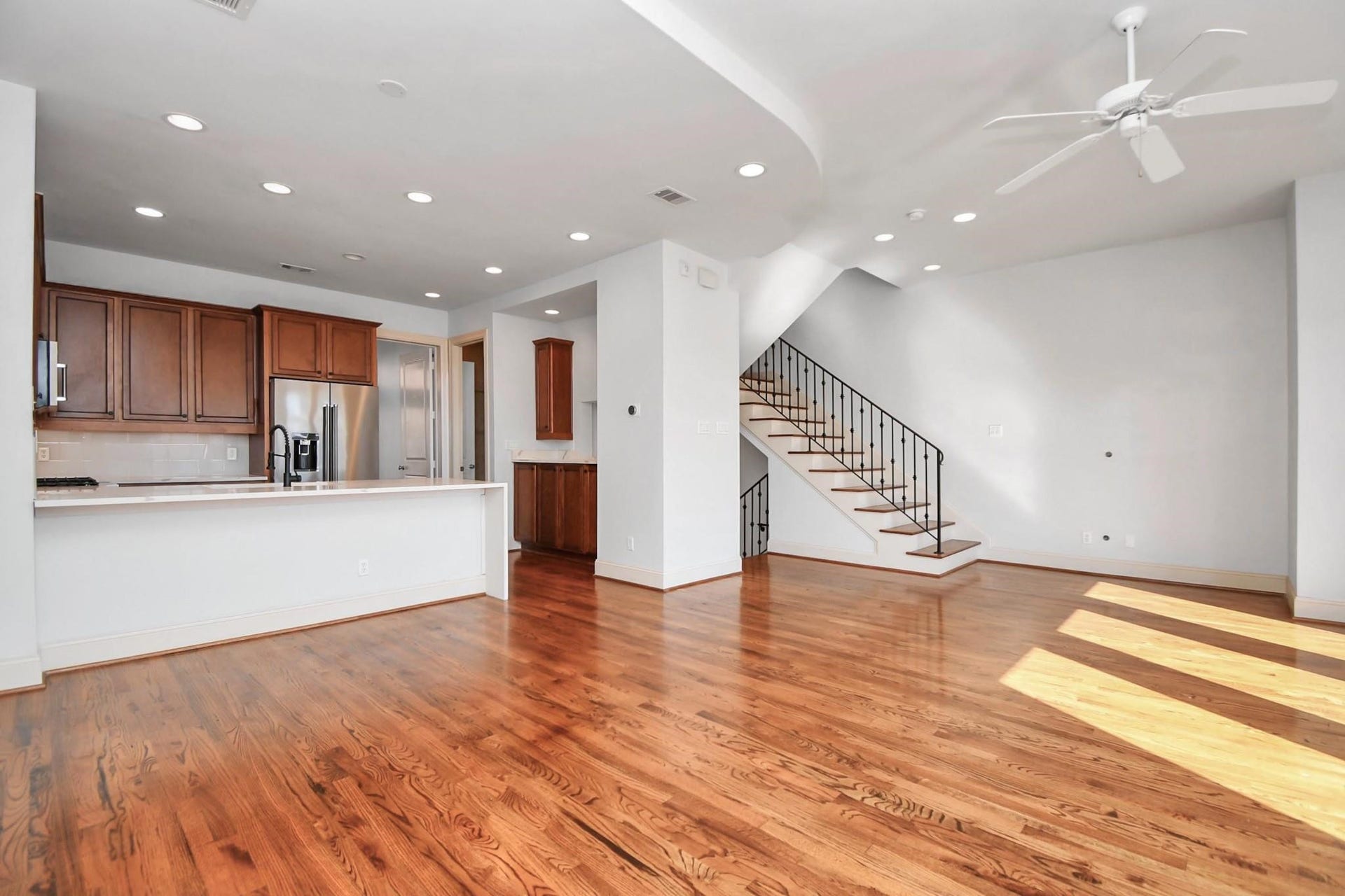 1908 Winter Street, Houston, TX 77007 1908 Winter Street, Houston, TX 77007