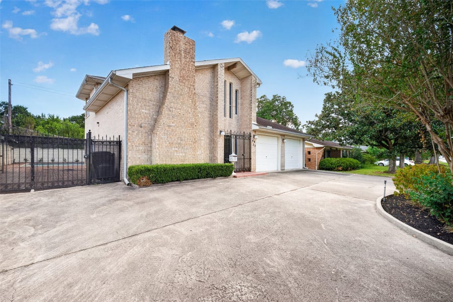 Property photo for 4823 Benning Drive, Houston, TX