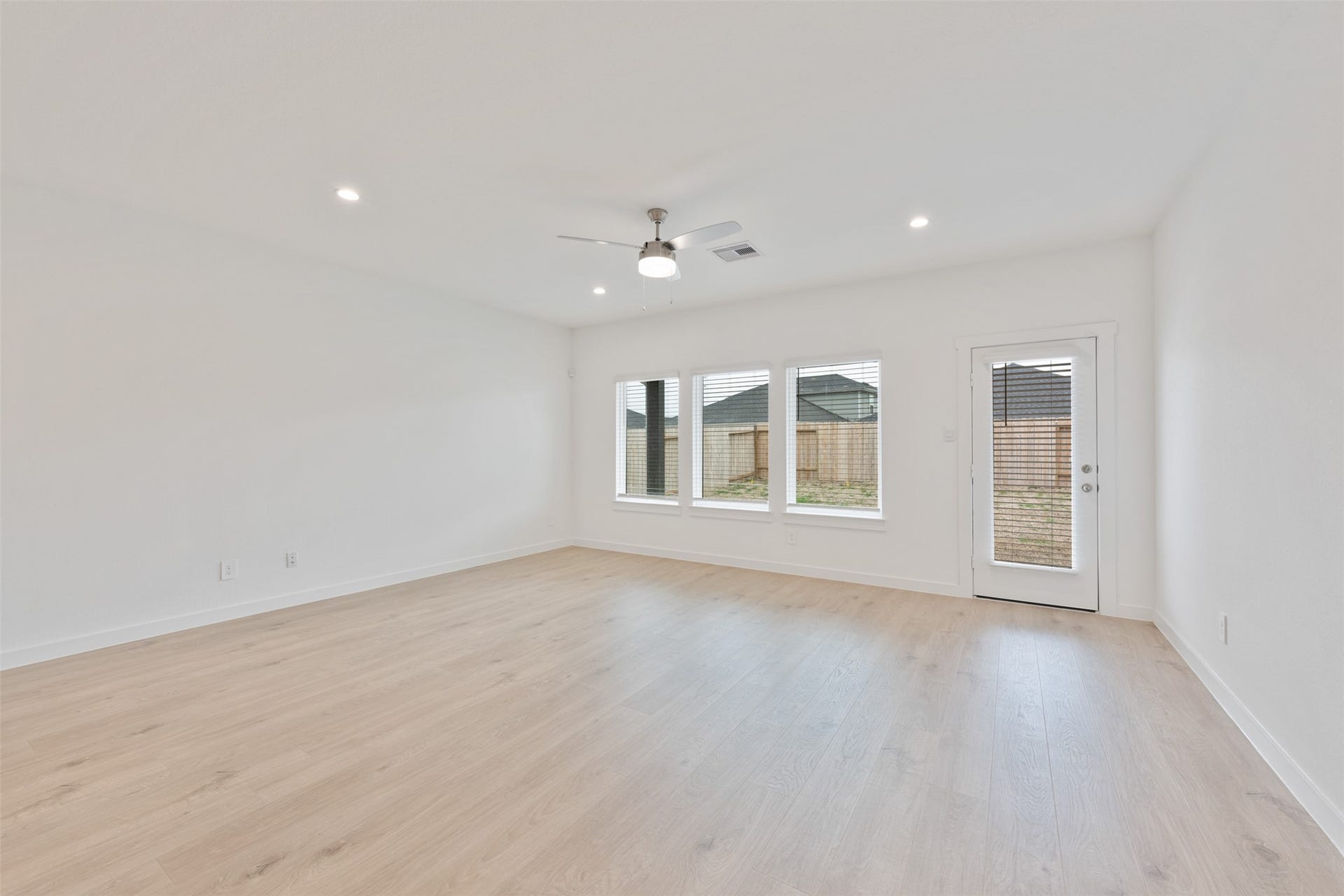 3123 Langley Bend Lane, Brookshire, TX 77423