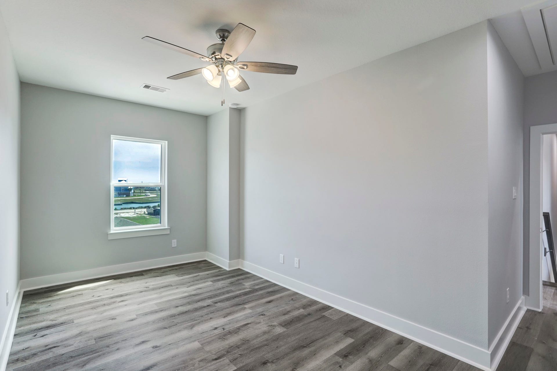 20 Largo, Hitchcock, TX 77563 20 Largo, Hitchcock, TX 77563