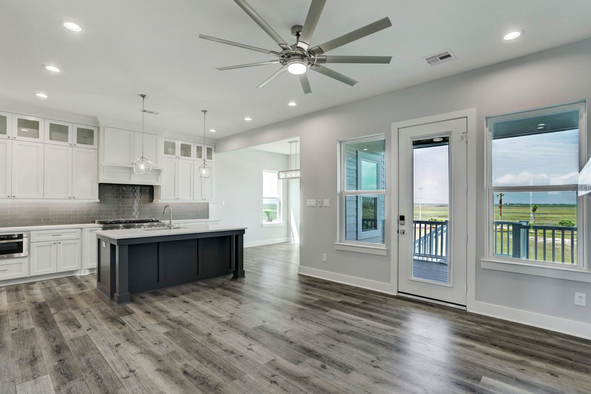20 Largo, Hitchcock, TX 77563 20 Largo, Hitchcock, TX 77563