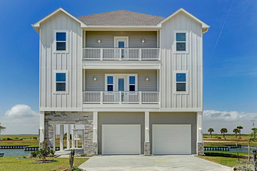 Property photo for 20 Largo, Hitchcock, TX