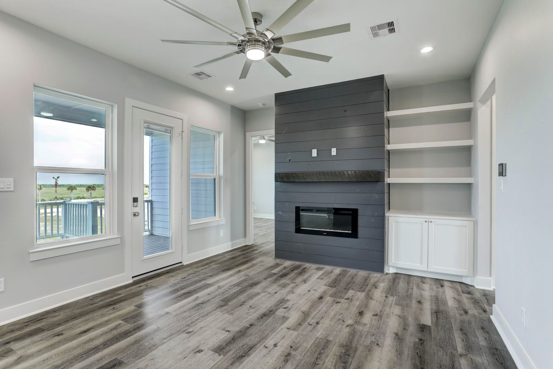 20 Largo, Hitchcock, TX 77563 20 Largo, Hitchcock, TX 77563