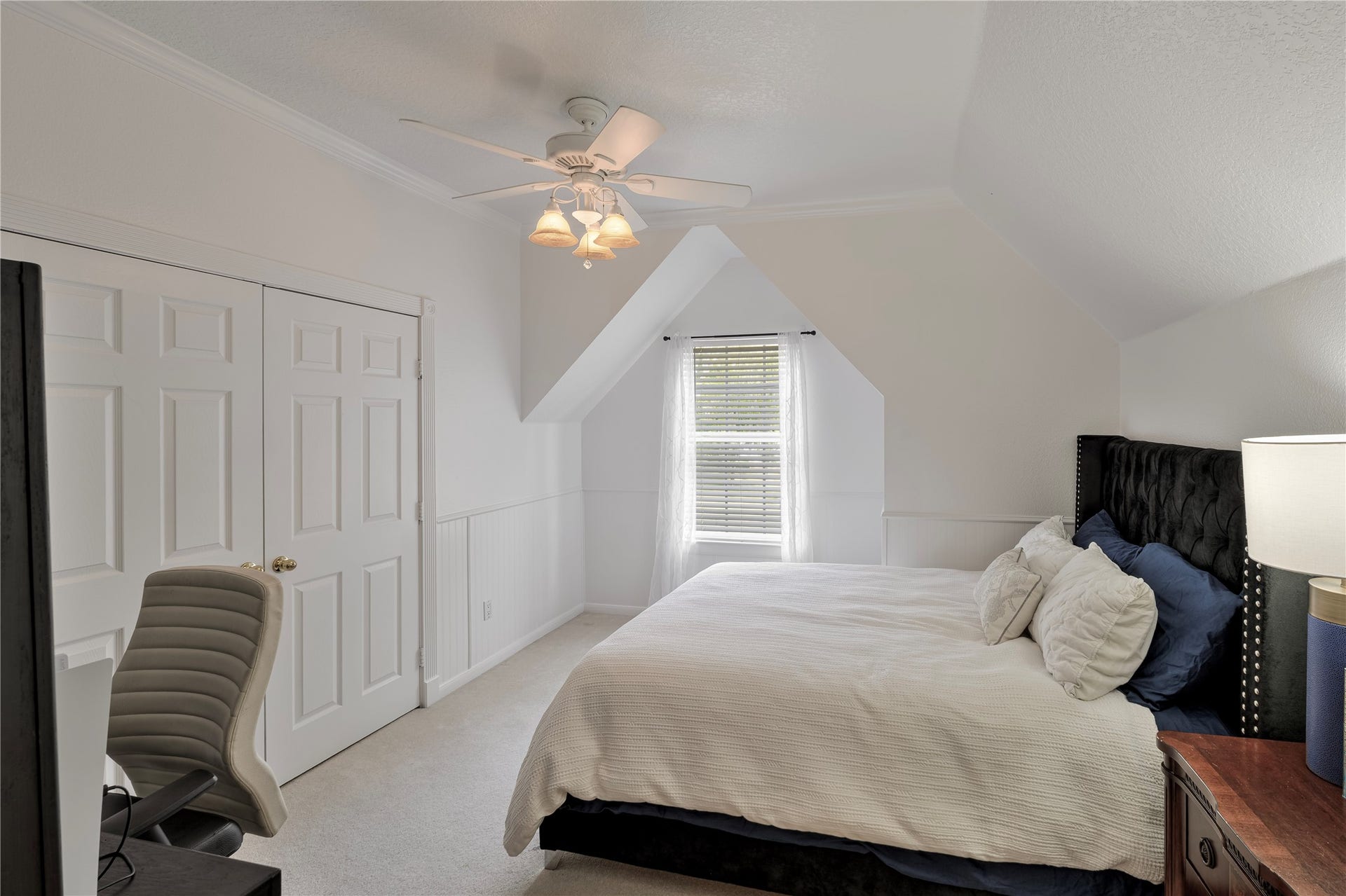 15900 Oleta Lane, Sugar Land, TX 77498 3rd bedroom /2nd floor
