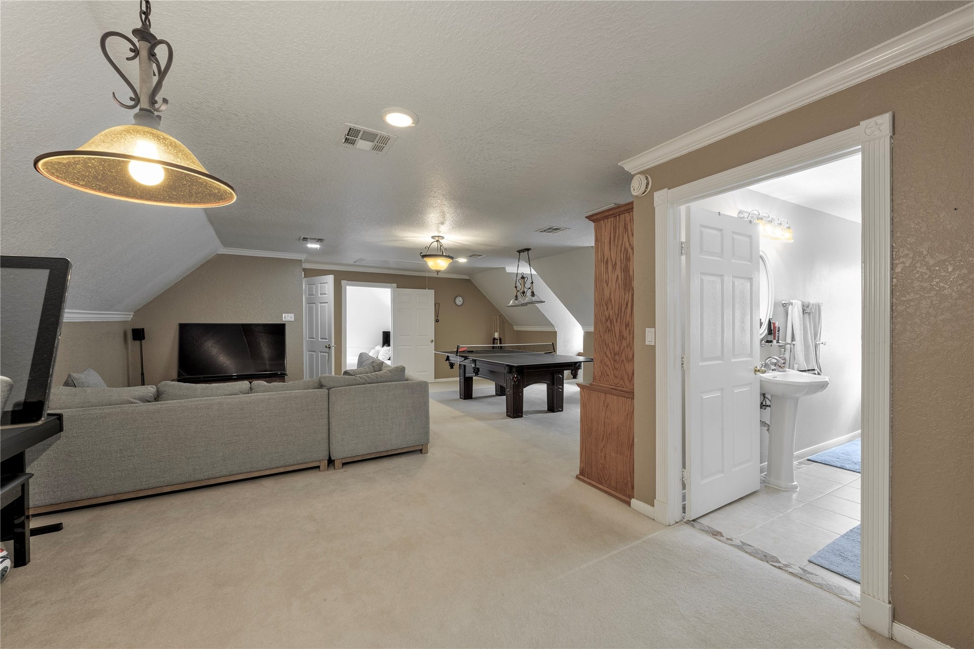 15900 Oleta Lane, Sugar Land, TX 77498 15900 Oleta Lane, Sugar Land, TX 77498