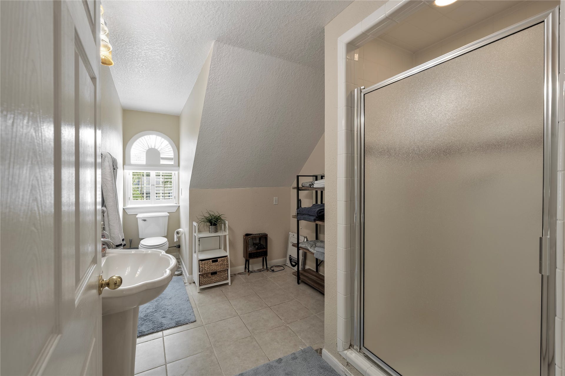 15900 Oleta Lane, Sugar Land, TX 77498 15900 Oleta Lane, Sugar Land, TX 77498