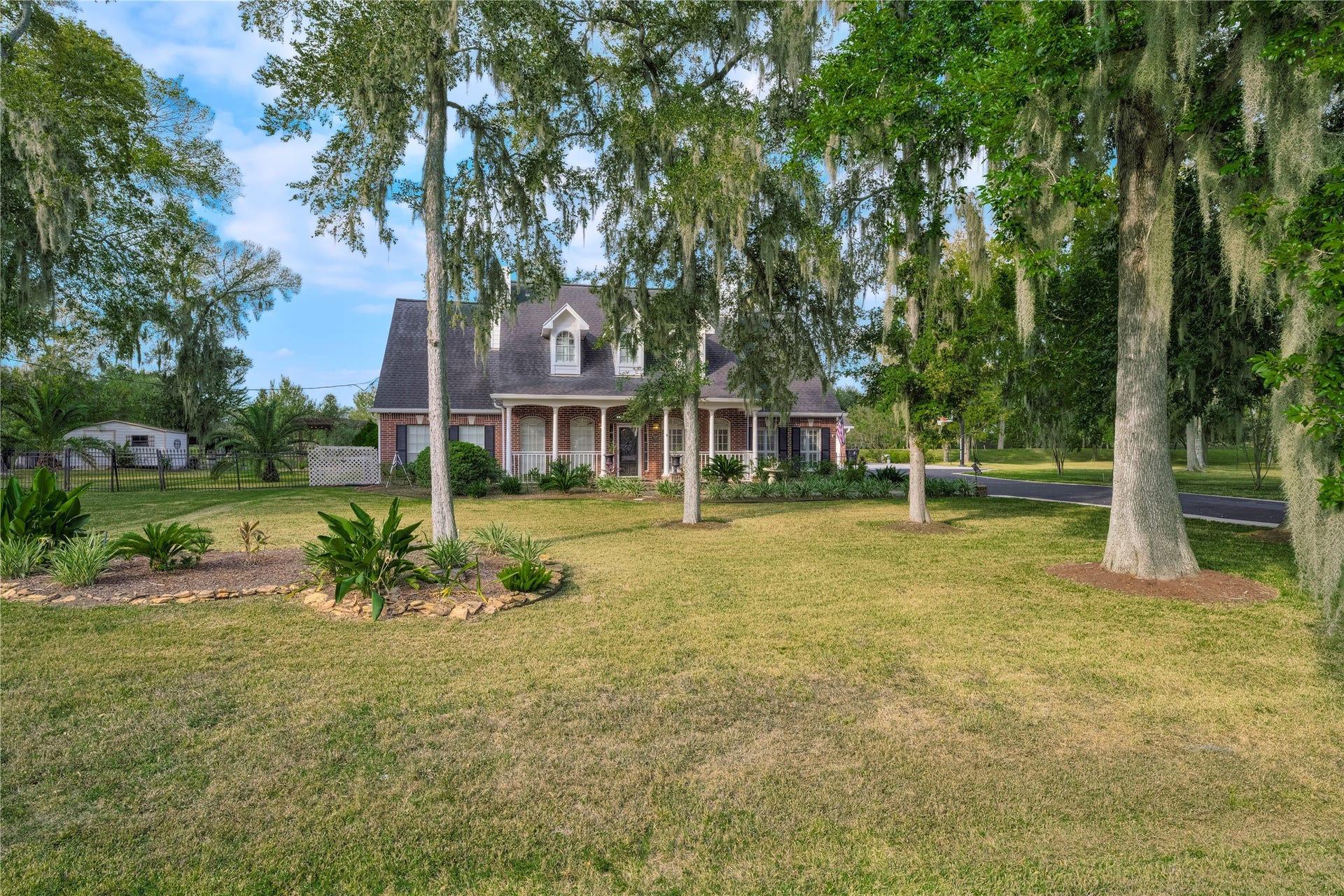 15900 Oleta Lane, Sugar Land, TX 77498 15900 Oleta Lane, Sugar Land, TX 77498