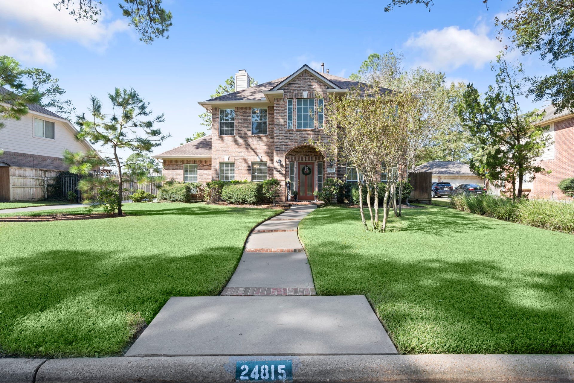 24815 Giltspur Way, Spring, TX 77389 Enjoy Northampton's exceptional neighborhood amenities, including two community swimming pools, six lighted tennis courts, a fitness center, scenic walking trails, parks, playgrounds, fishing lakes and inviting community gathering spaces. A beautifully established neighborhood offering an active lifestyle and a wonderful sense of community!