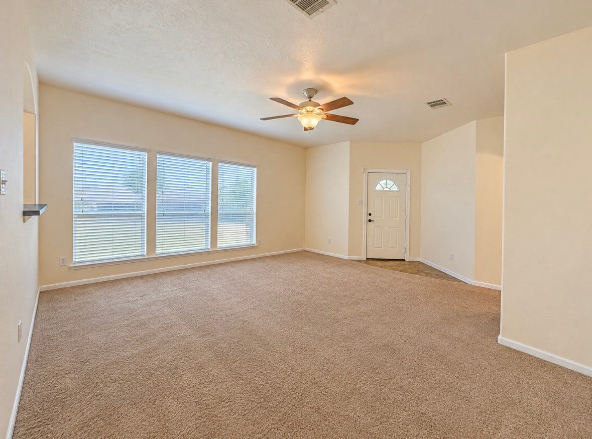 3722 Elderberry Drive, Dickinson, TX 77539 Spacious living area with plenty of room for comfortable seating, movie nights & making yourself at home.