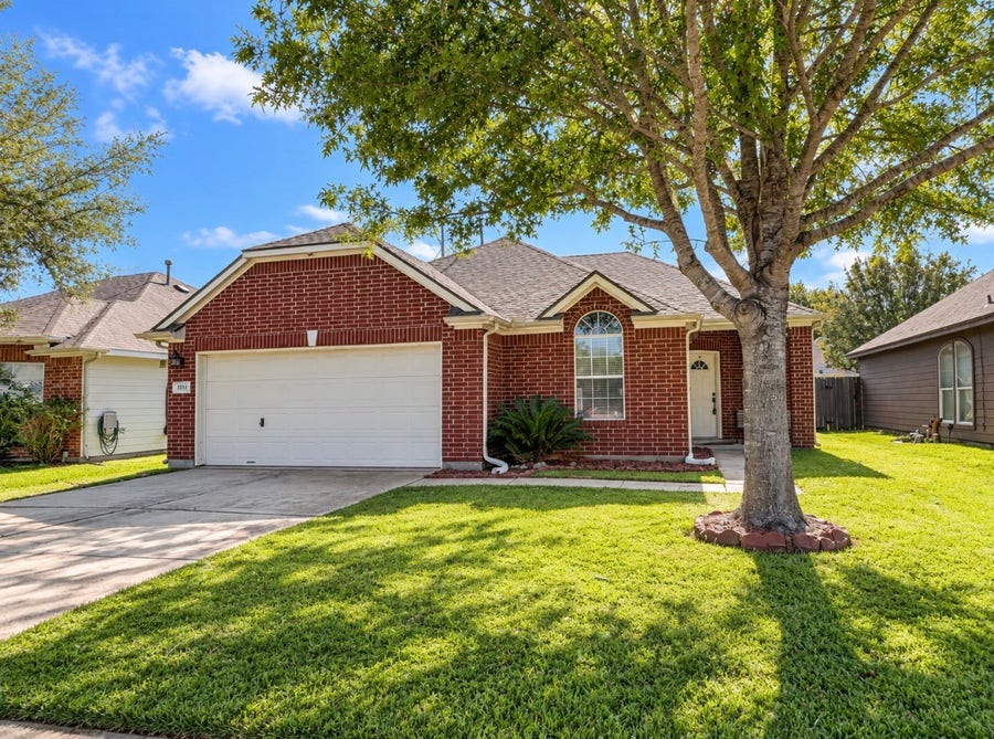 Property photo for 3722 Elderberry Drive, Dickinson, TX