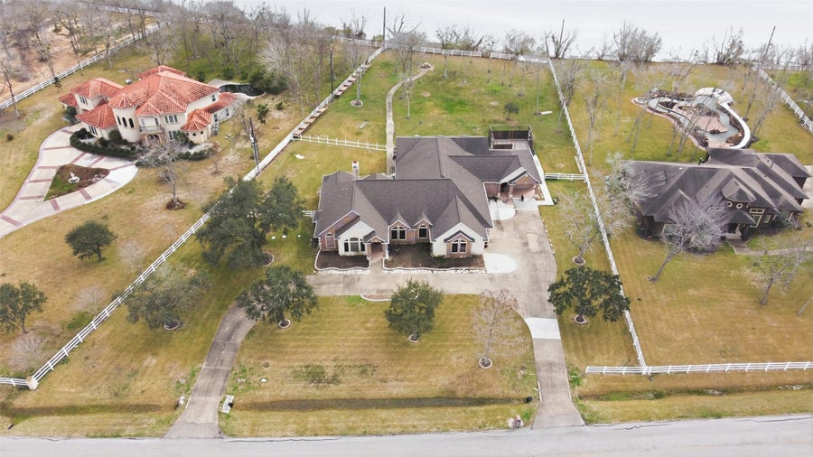 Property photo for 5810 Waterwalk Court, Richmond, TX