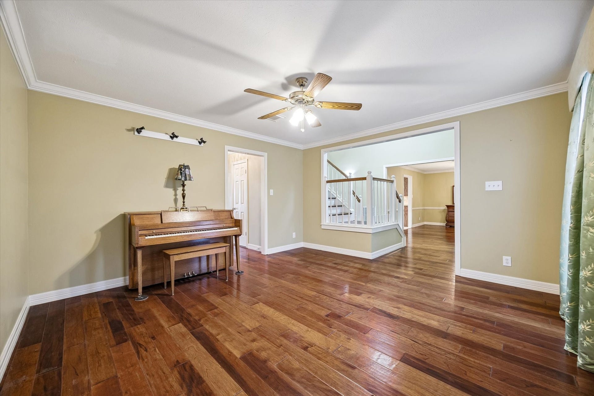 1306 Forest Hollow Drive, Missouri City, TX 77459 Music room, office, play room, use your imagination in this additional room just off of the entry hall to the left.