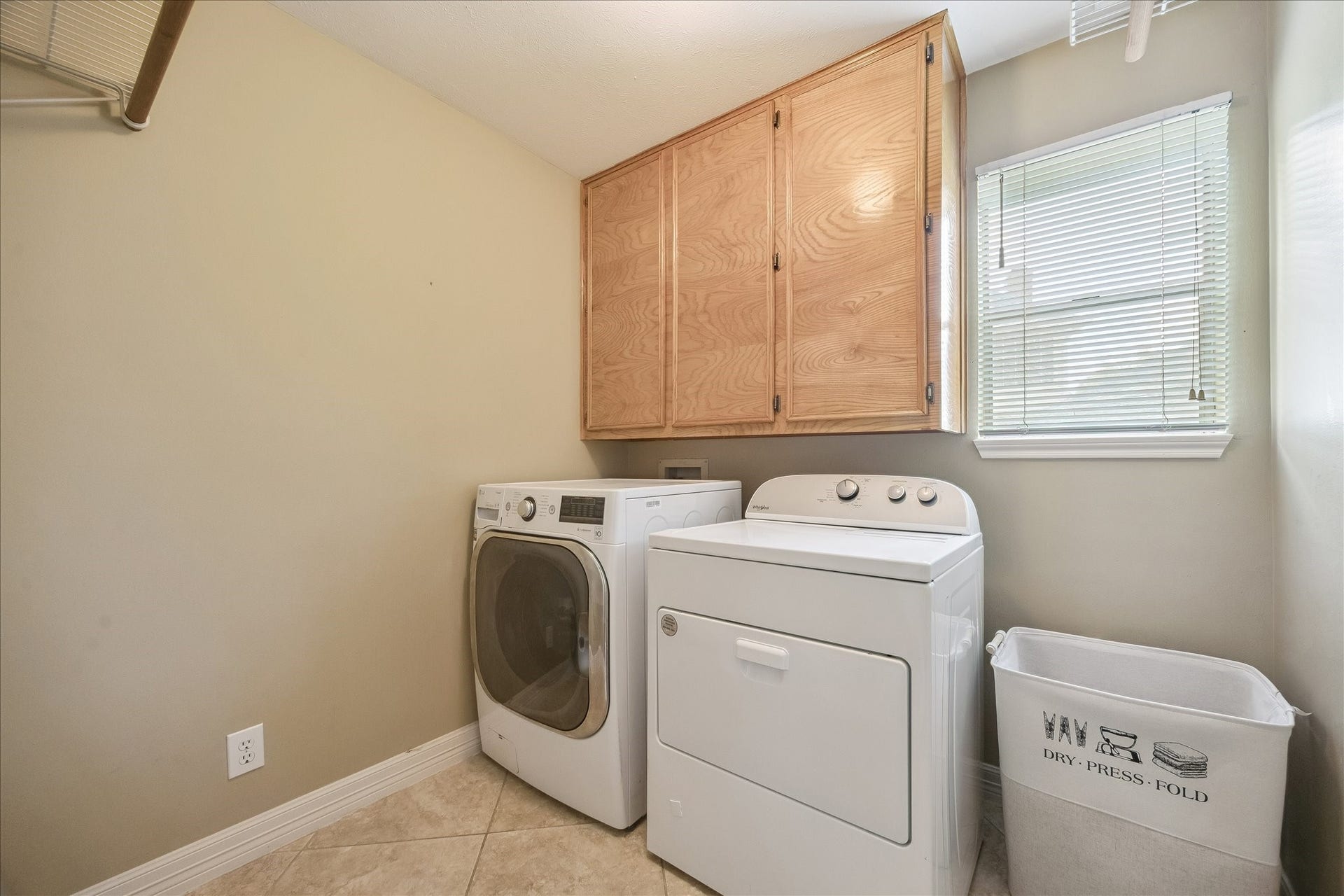 1306 Forest Hollow Drive, Missouri City, TX 77459 1306 Forest Hollow Drive, Missouri City, TX 77459