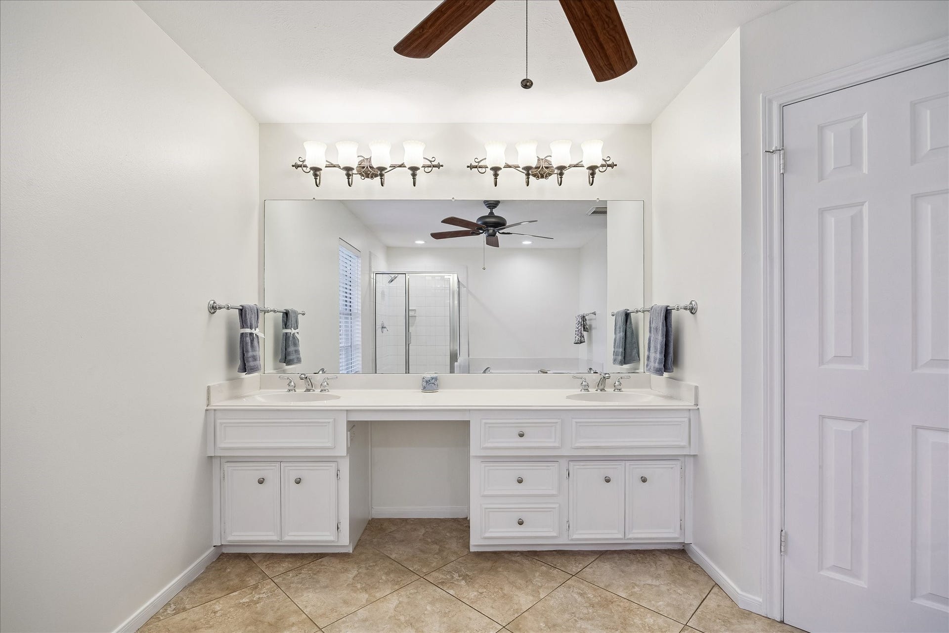 1306 Forest Hollow Drive, Missouri City, TX 77459 1306 Forest Hollow Drive, Missouri City, TX 77459
