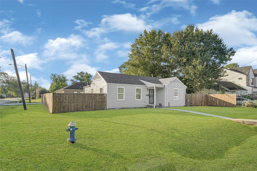 Property photo for 7101 Goforth Street, Houston, TX