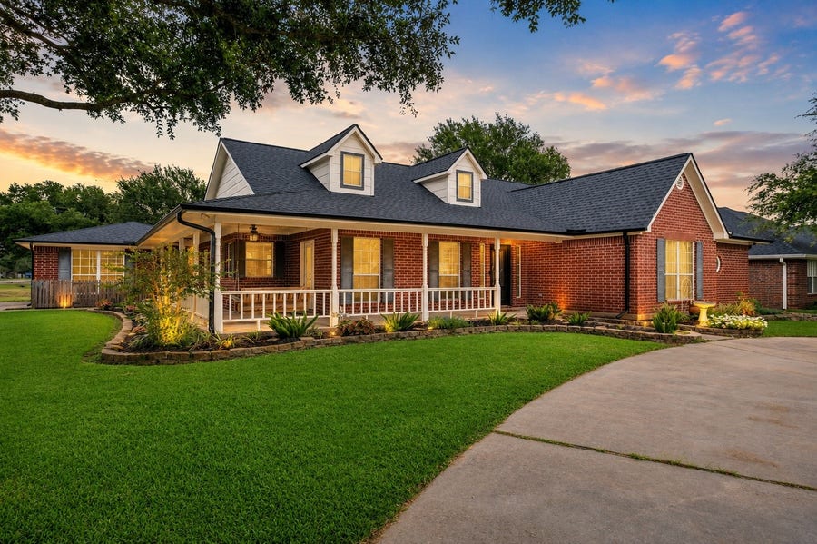 Property photo for 9403 Highland Pointe Drive, Needville, TX