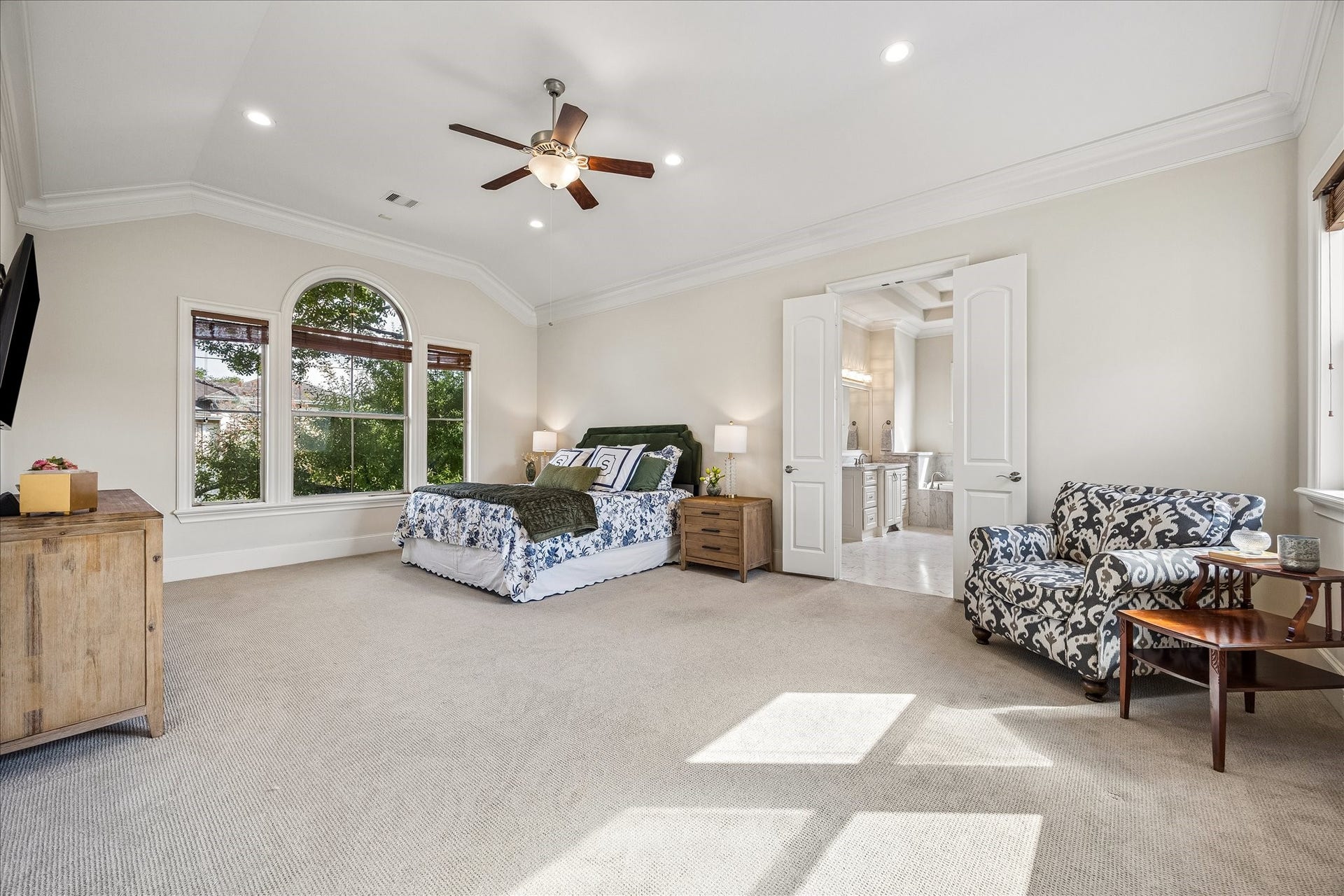4901 Holt Street, Bellaire, TX 77401 4901 Holt Street, Bellaire, TX 77401