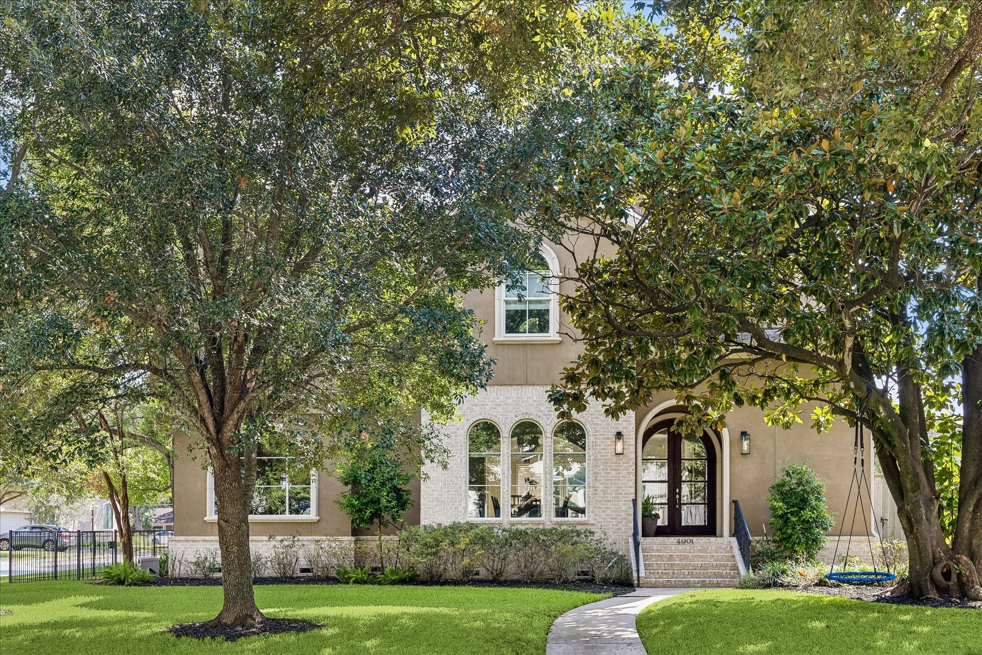 4901 Holt Street, Bellaire, TX 77401 4901 Holt Street, Bellaire, TX 77401