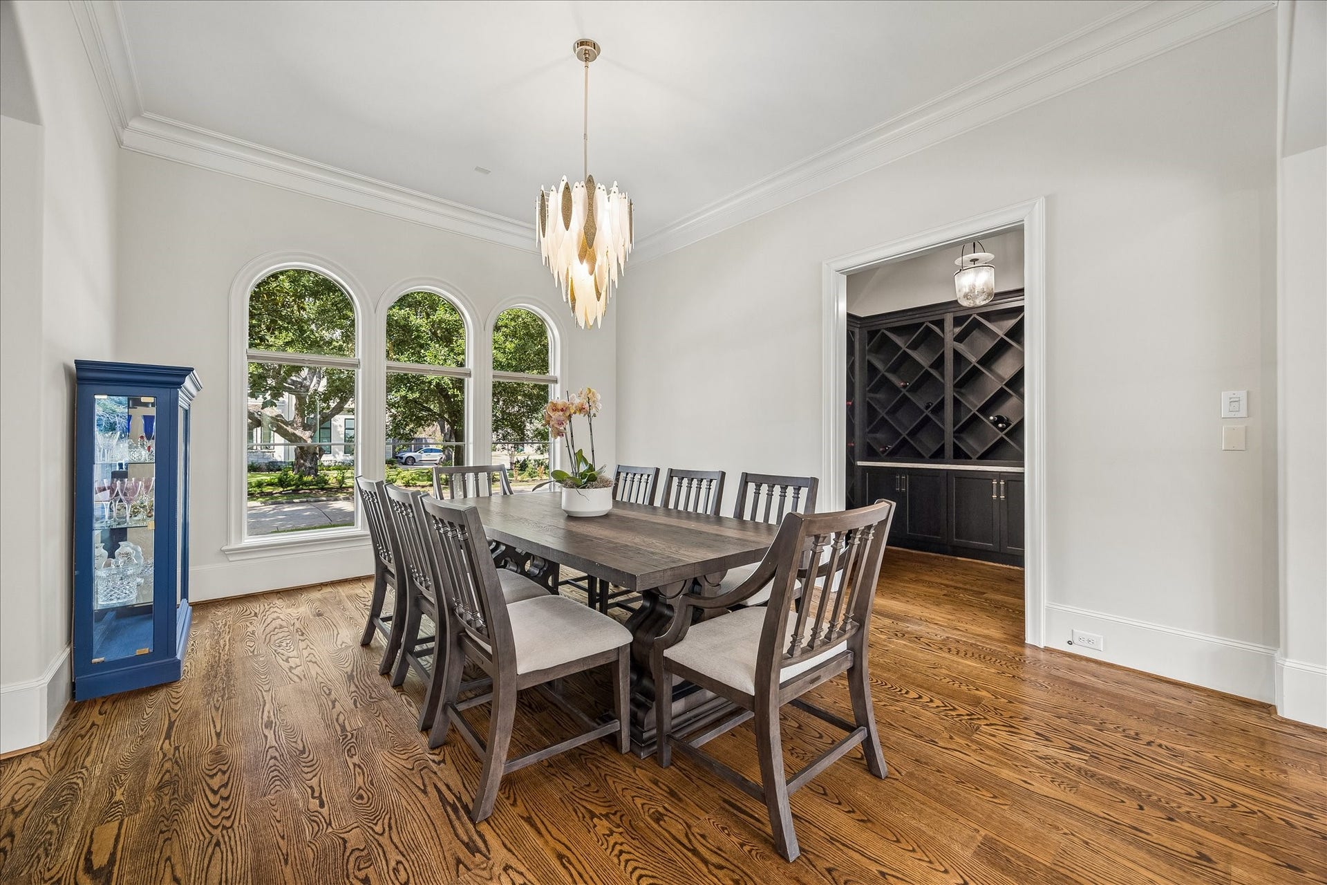 4901 Holt Street, Bellaire, TX 77401 4901 Holt Street, Bellaire, TX 77401