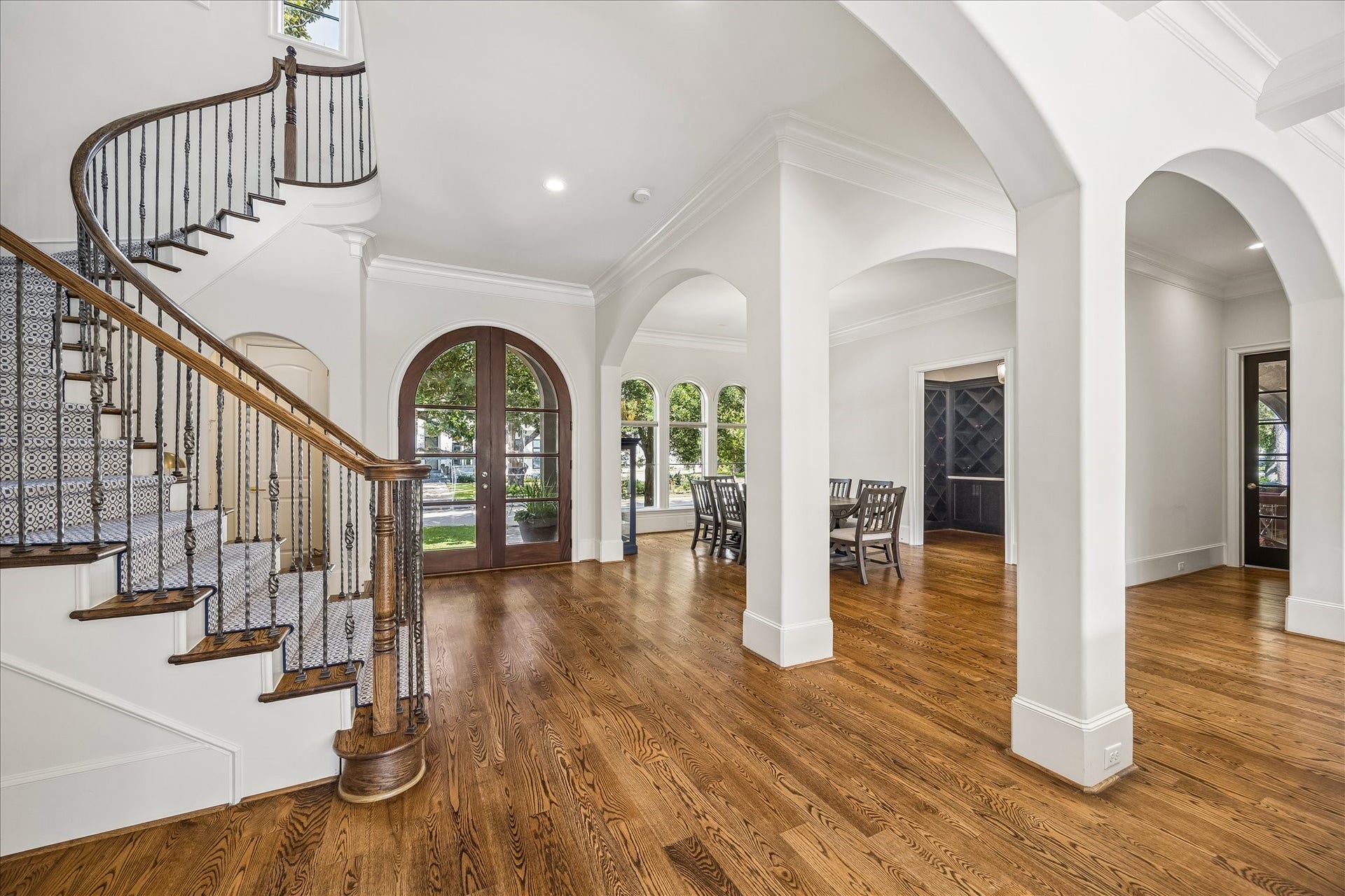 4901 Holt Street, Bellaire, TX 77401 4901 Holt Street, Bellaire, TX 77401