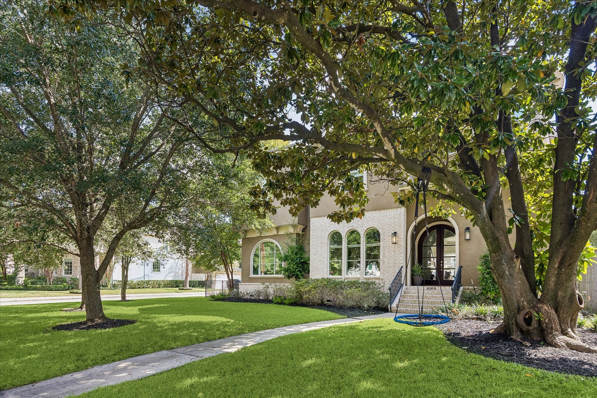 4901 Holt Street, Bellaire, TX 77401 4901 Holt Street, Bellaire, TX 77401