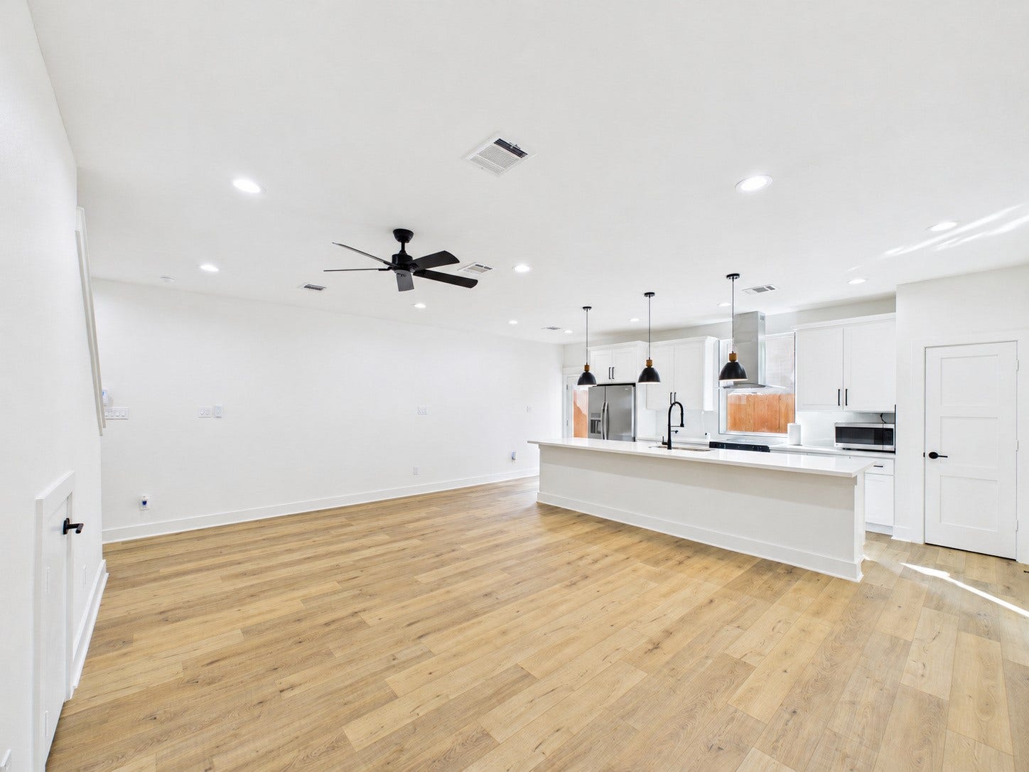 8421 Venus Street, #B, Houston, TX 77088 8421 Venus Street, #B, Houston, TX 77088