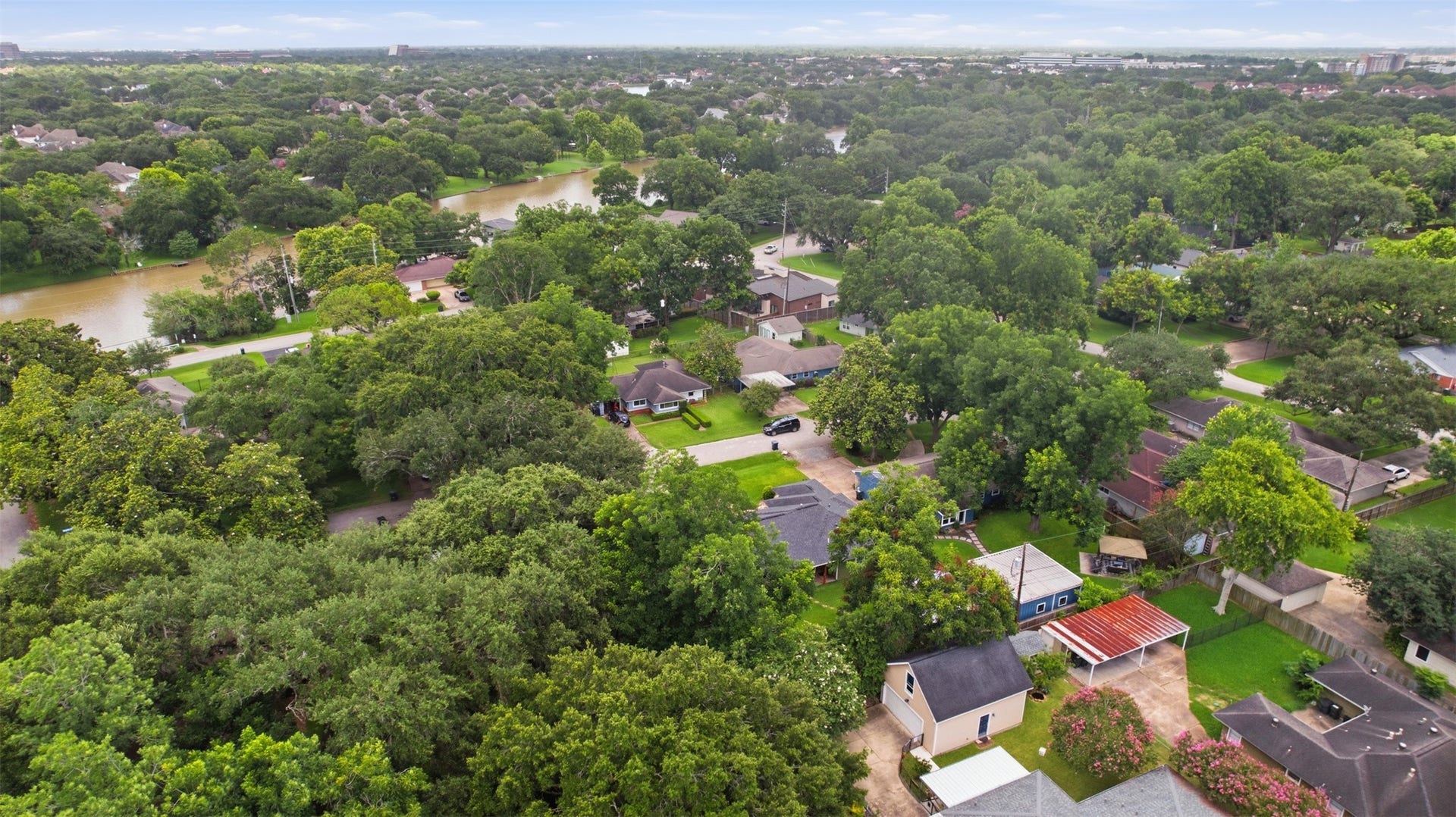 410 Kyle Street, Sugar Land, TX 77478 Centrally located in the heart of Sugar Land, this established neighborhood combines convenient commuting with the warmth of a close-knit community.