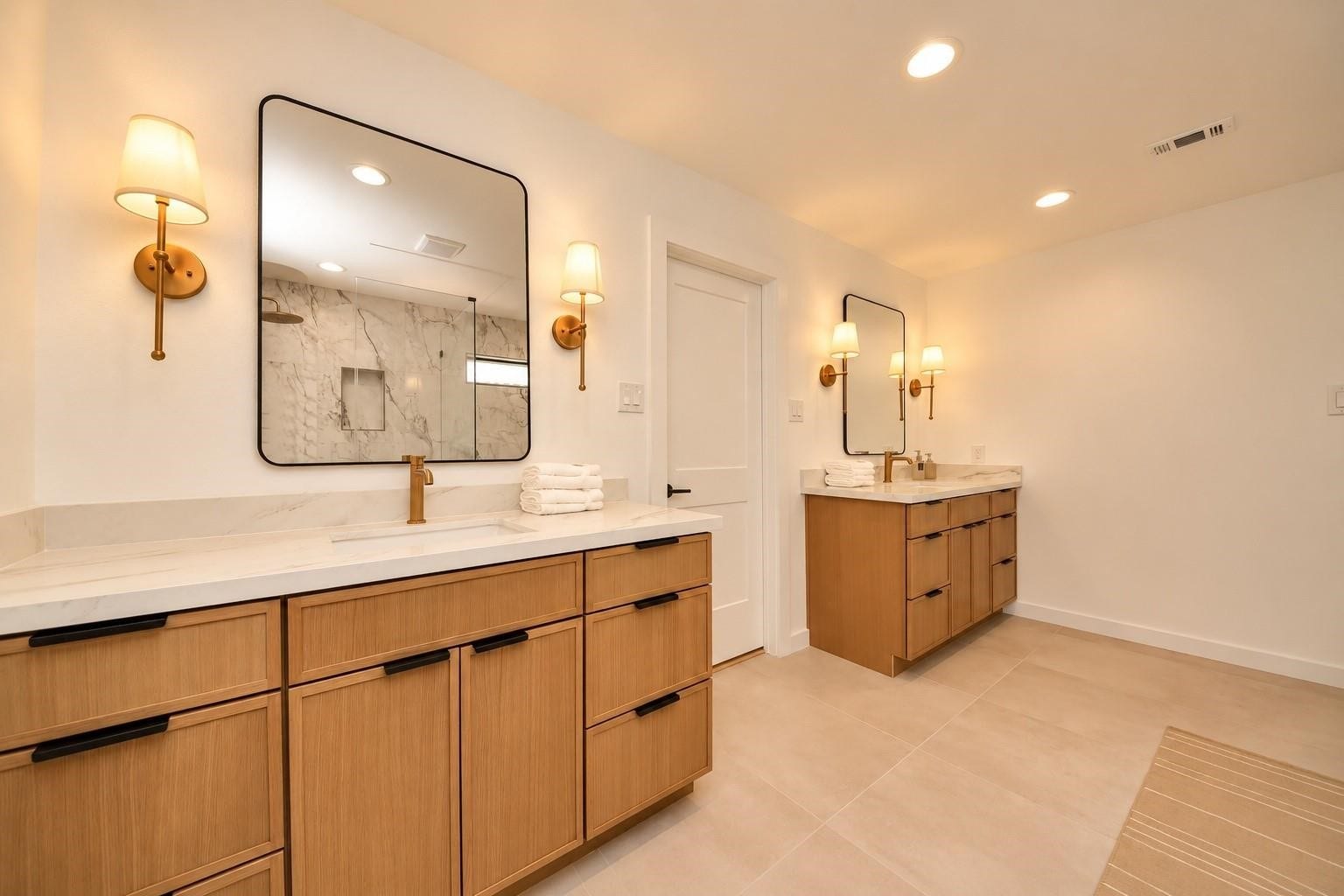 12503 Barryknoll Lane, Houston, TX 77024 Primary bathroom.