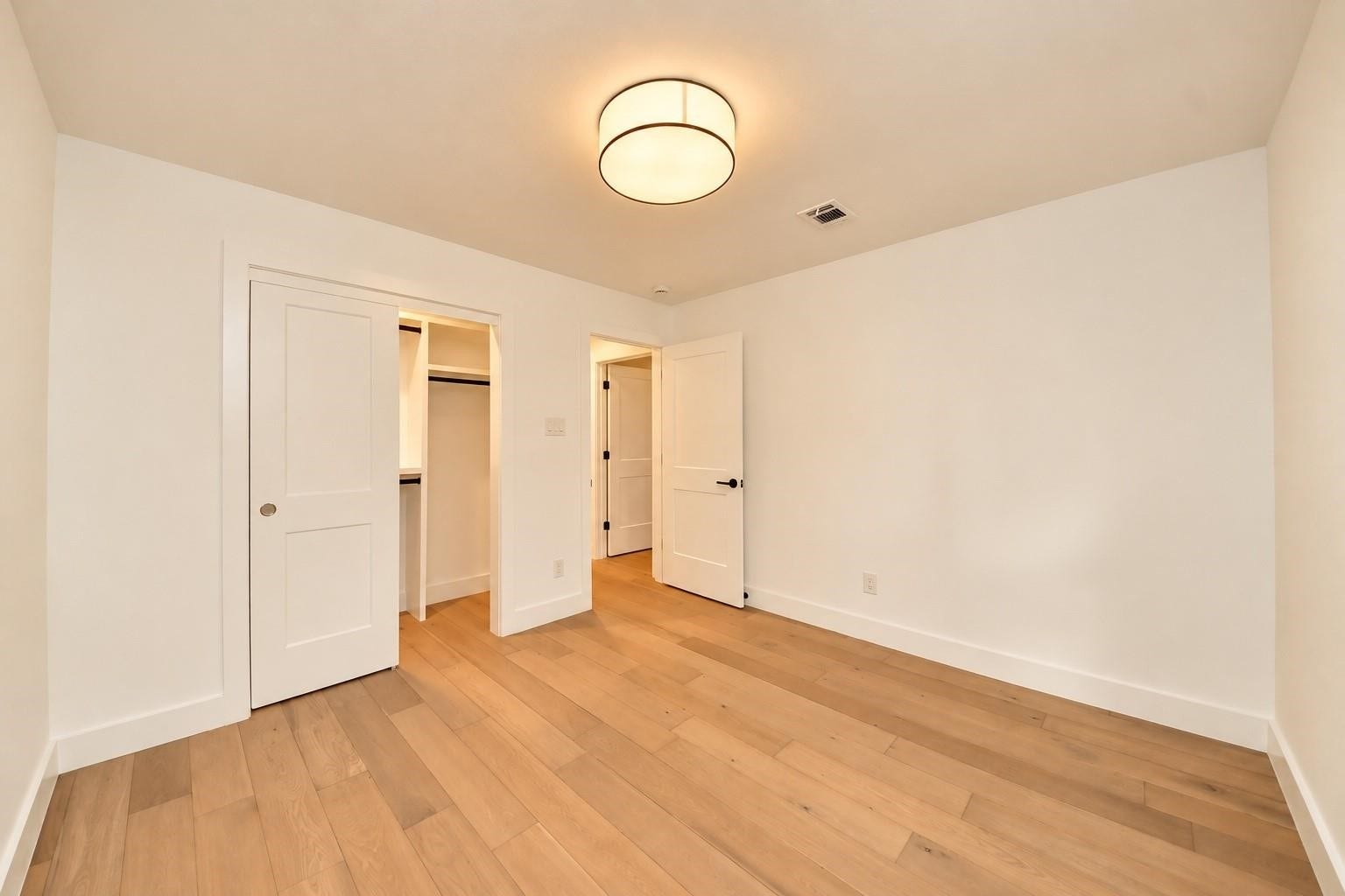 12503 Barryknoll Lane, Houston, TX 77024 Third bedroom on 1/F