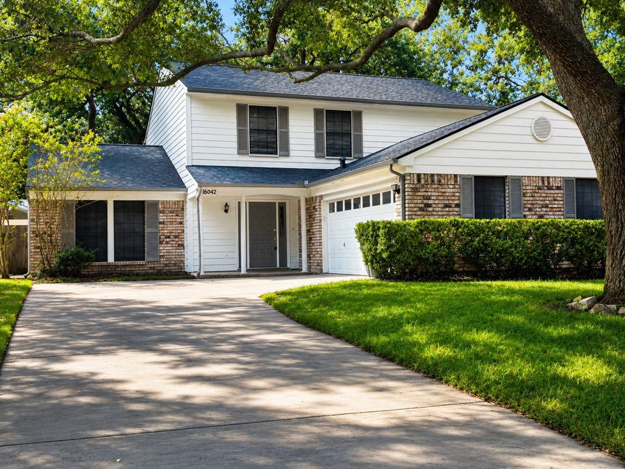 Property photo for 16042 Pinyon Creek Drive, Houston, TX