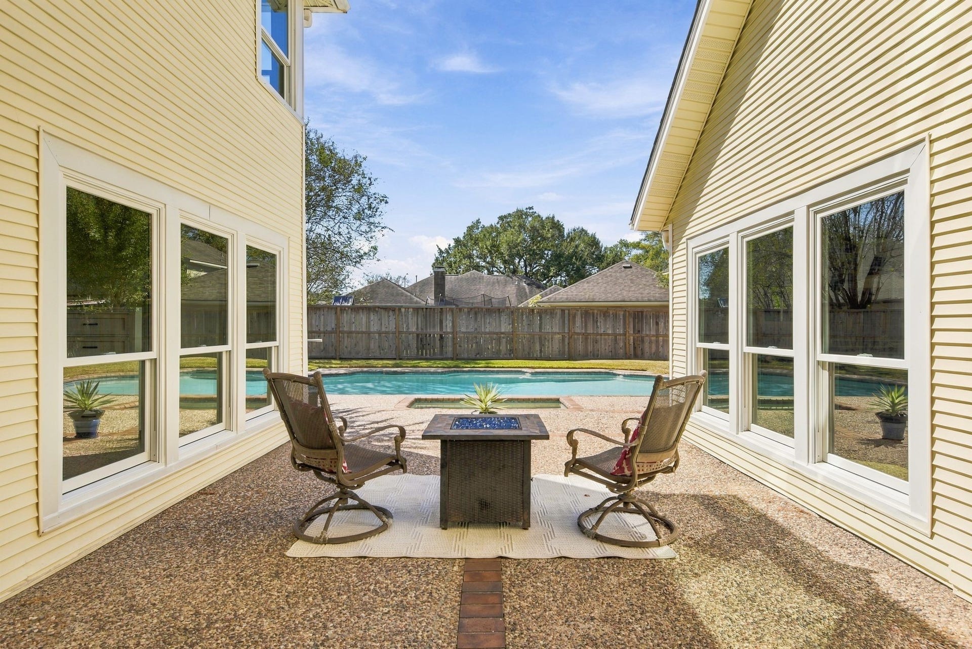 15039 Coral Sands Drive, Houston, TX 77062 15039 Coral Sands Drive, Houston, TX 77062