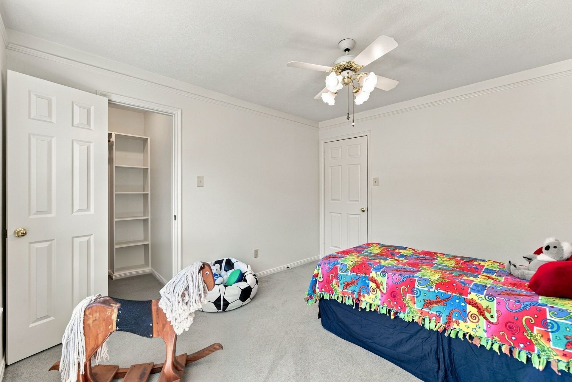 15039 Coral Sands Drive, Houston, TX 77062 15039 Coral Sands Drive, Houston, TX 77062