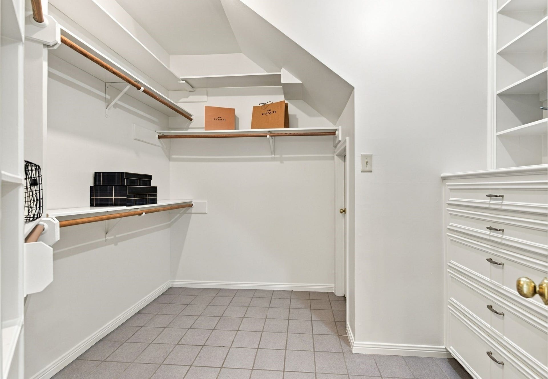 15039 Coral Sands Drive, Houston, TX 77062 15039 Coral Sands Drive, Houston, TX 77062