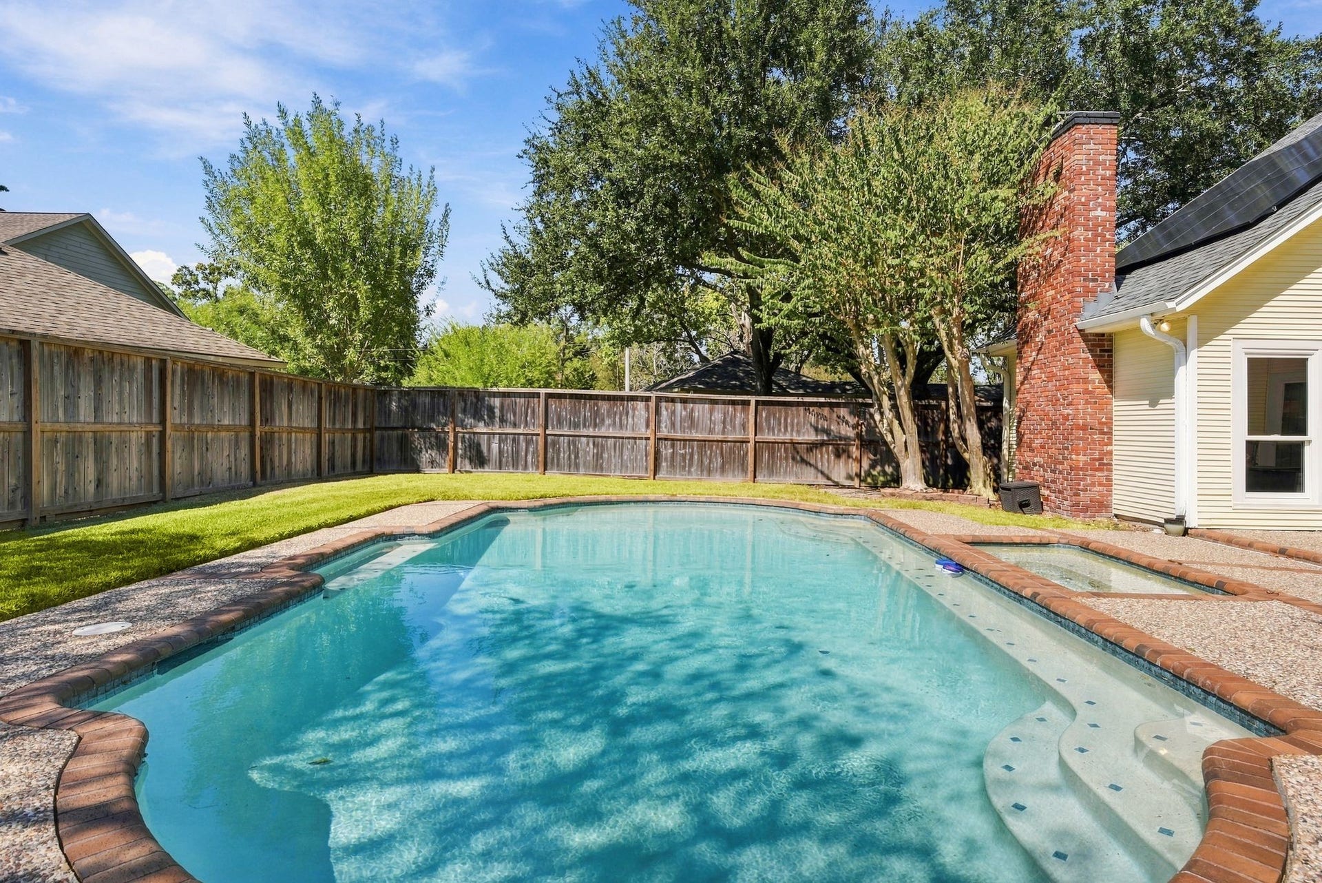 15039 Coral Sands Drive, Houston, TX 77062 15039 Coral Sands Drive, Houston, TX 77062