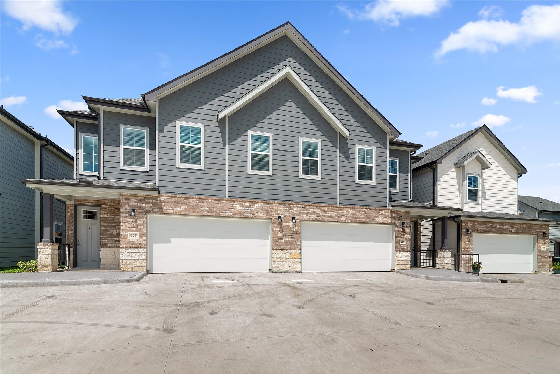 28325-318 Birnham Woods Drive, Spring, TX 77386 28325-318 Birnham Woods Drive, Spring, TX 77386