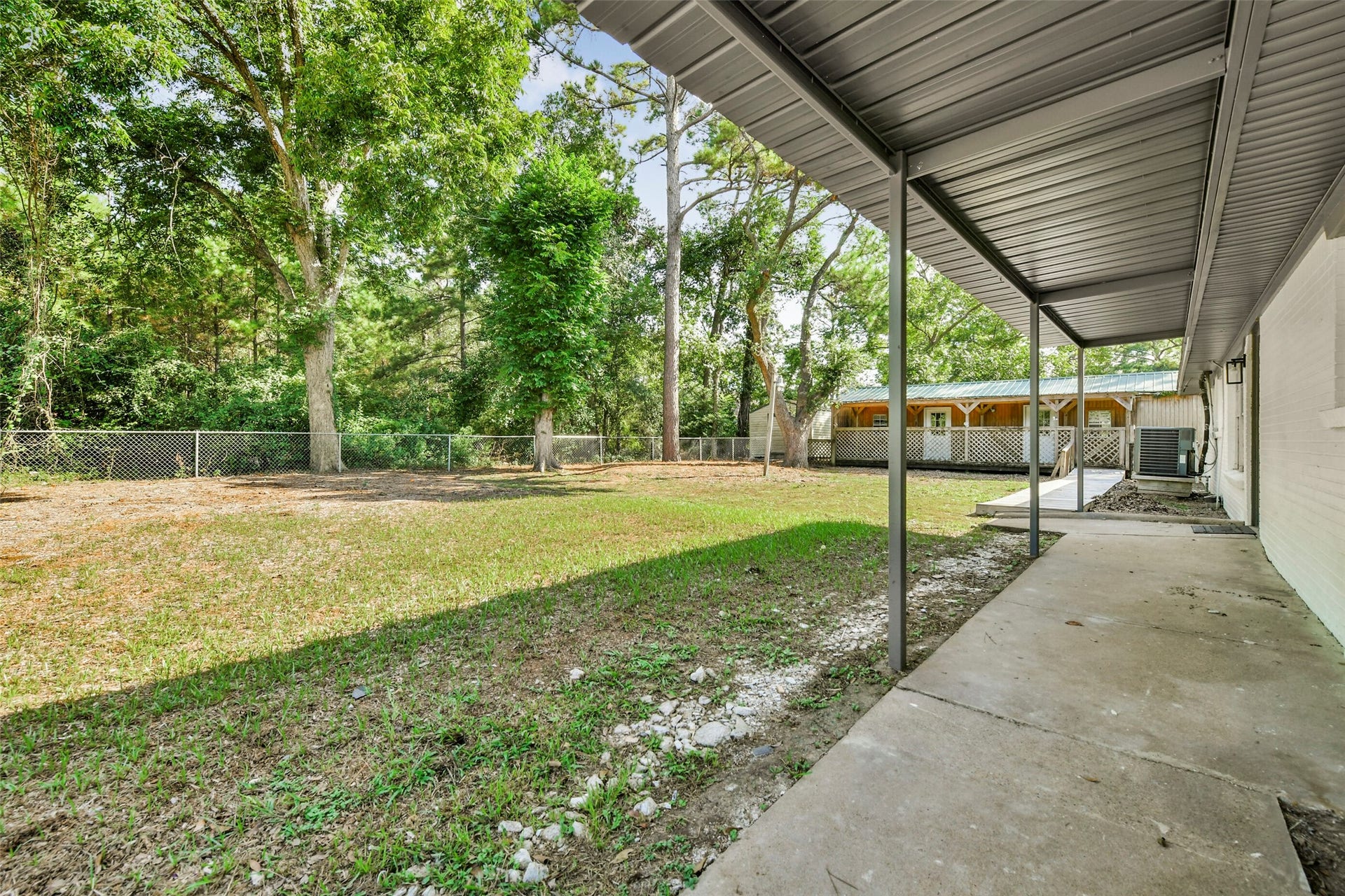 319 E South Street, Alvin, TX 77511 319 E South Street, Alvin, TX 77511