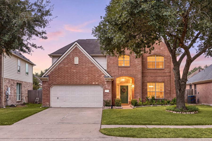 Property photo for 19639 Oakwood Falls Trail, Houston, TX
