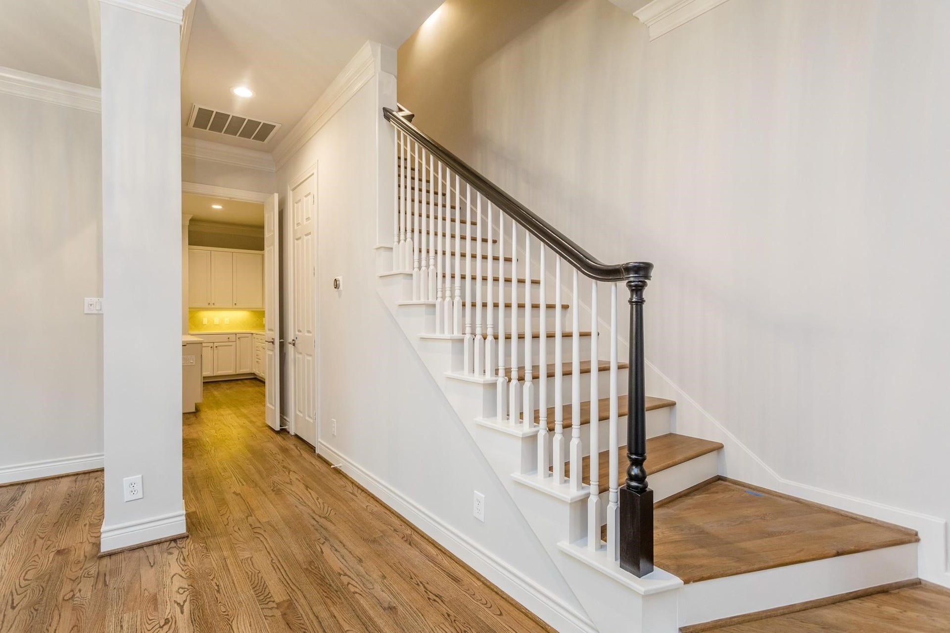 Alternate view of functional floor plan, leading into the kitchen.
