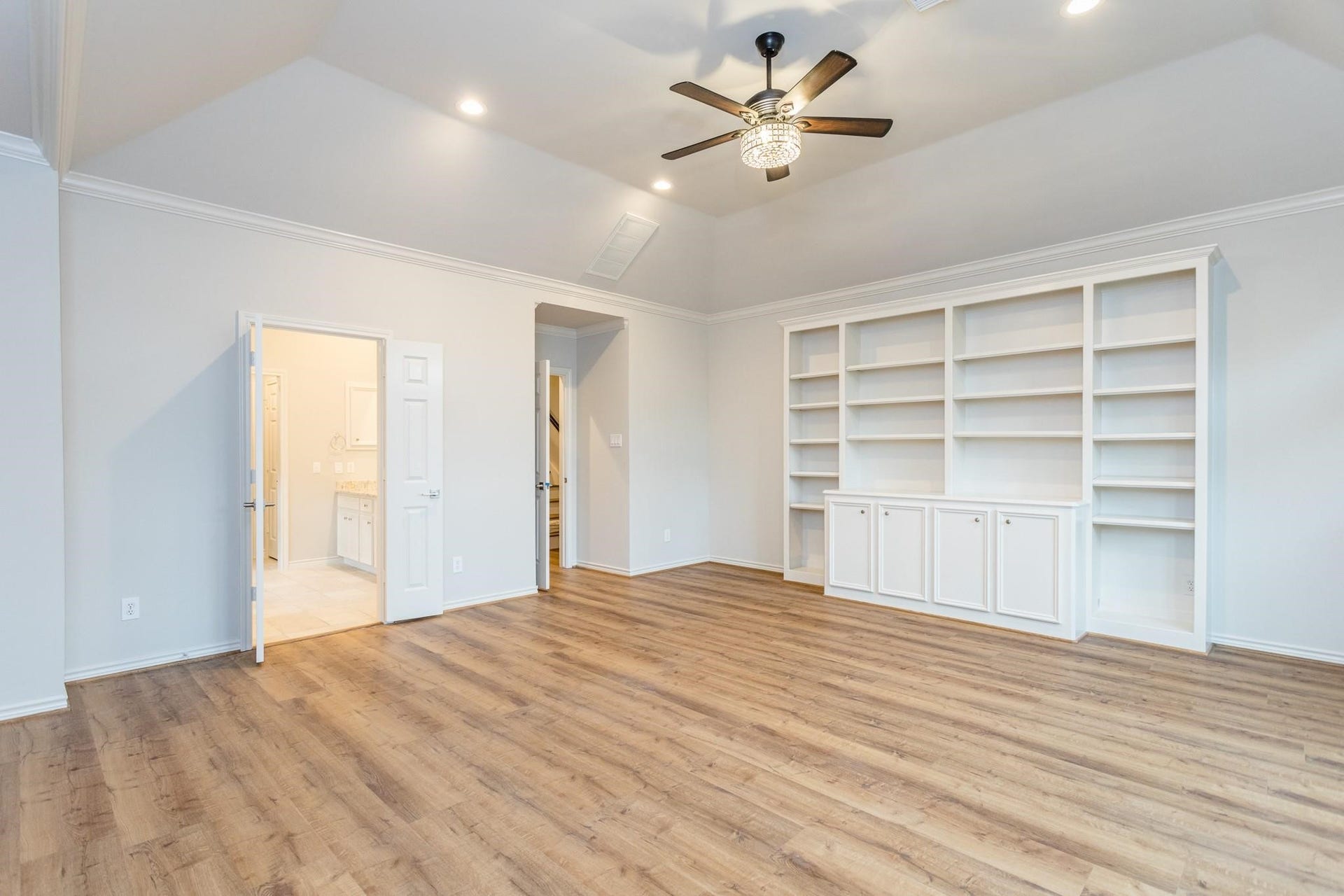 Spacious primary bedroom with ensuite bathroom.