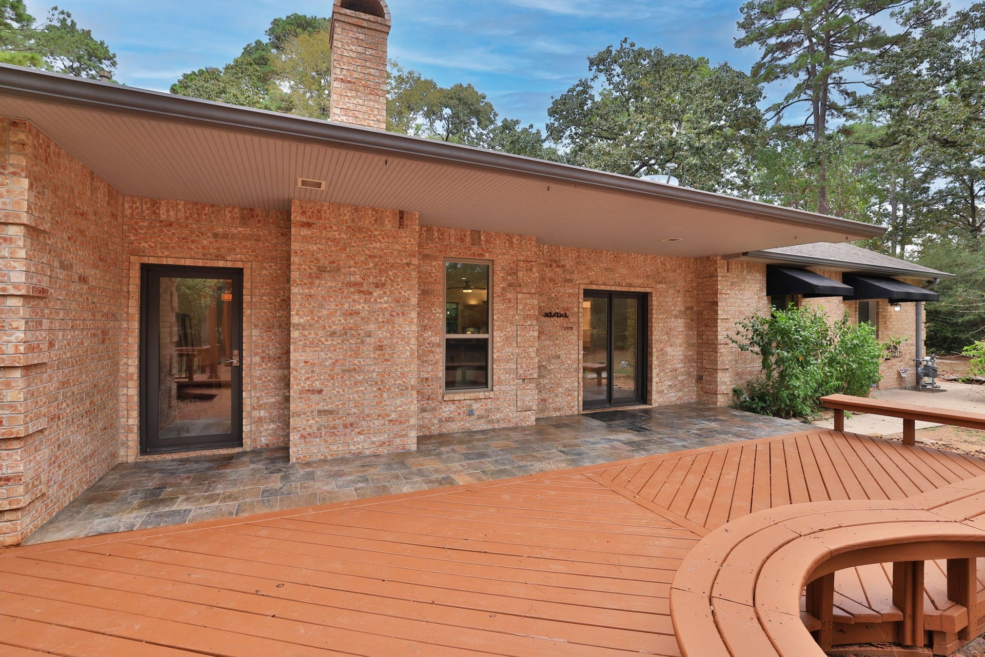 8803 Sendera Drive, Magnolia, TX 77354 8803 Sendera Drive, Magnolia, TX 77354