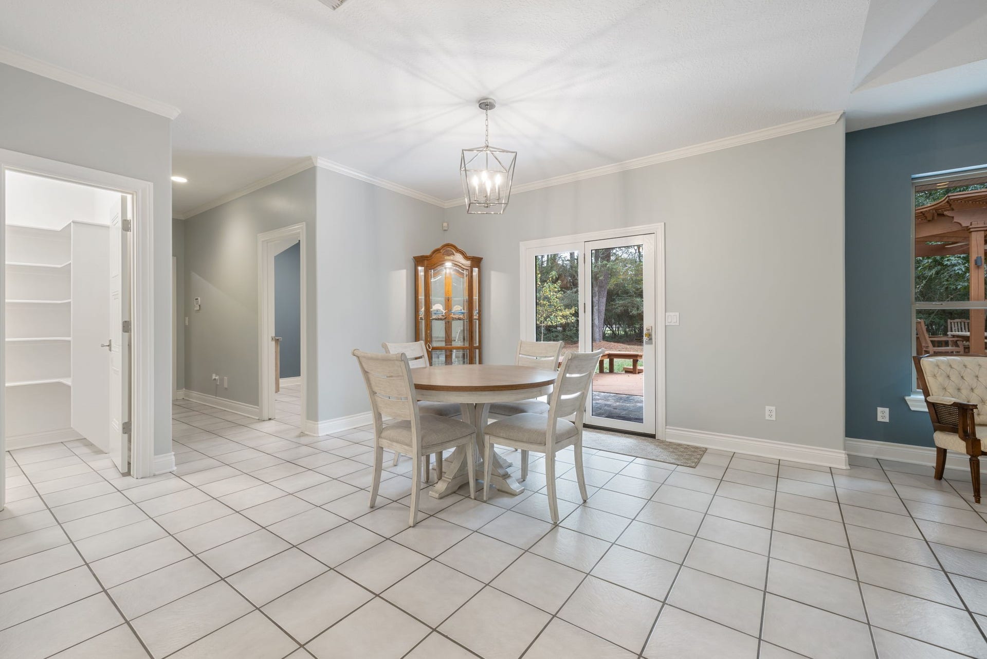 8803 Sendera Drive, Magnolia, TX 77354 8803 Sendera Drive, Magnolia, TX 77354