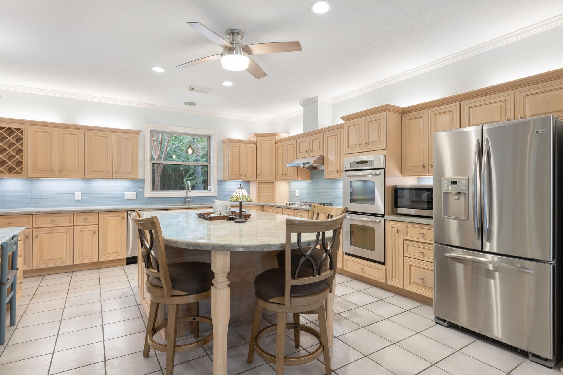 8803 Sendera Drive, Magnolia, TX 77354 8803 Sendera Drive, Magnolia, TX 77354