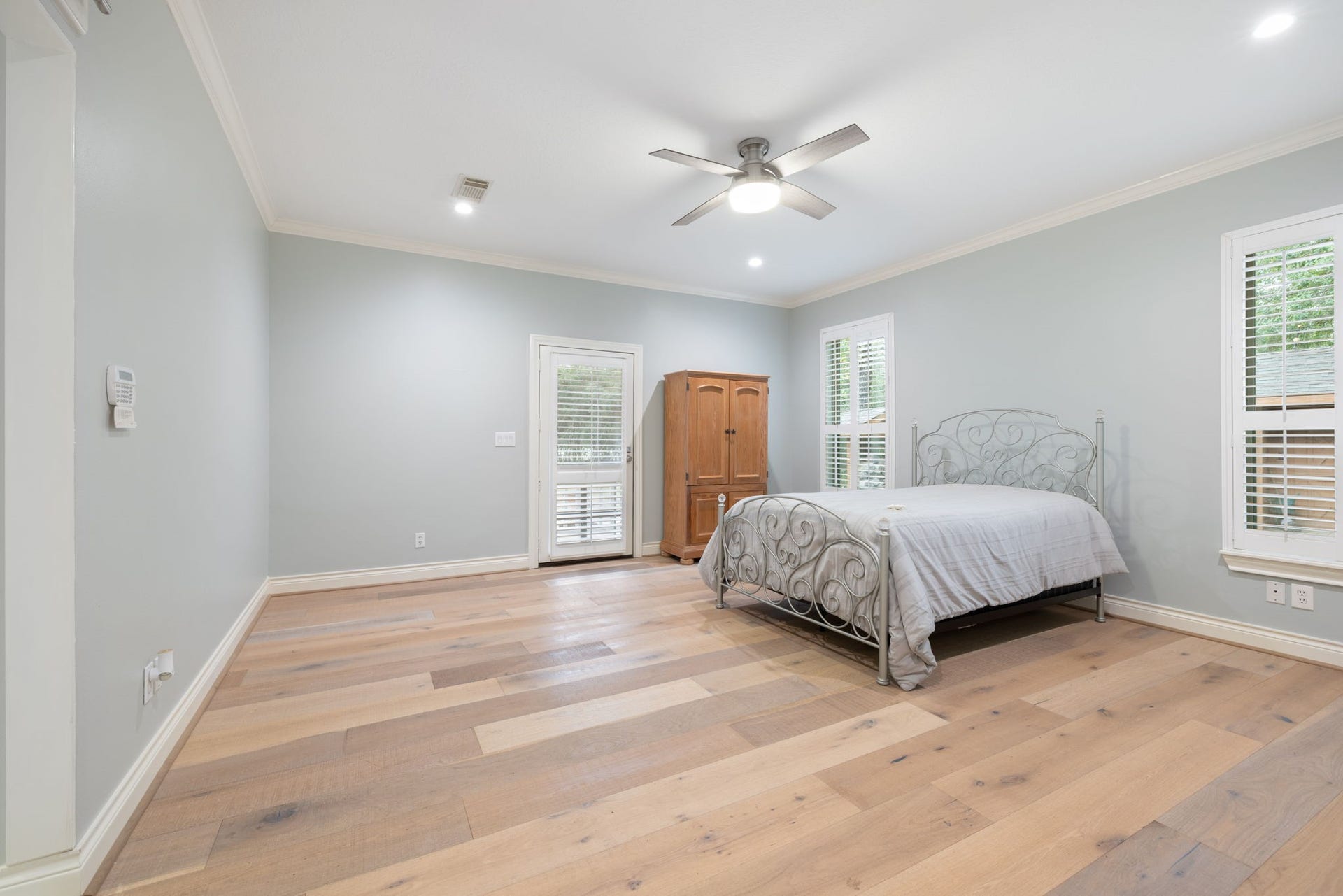8803 Sendera Drive, Magnolia, TX 77354 8803 Sendera Drive, Magnolia, TX 77354