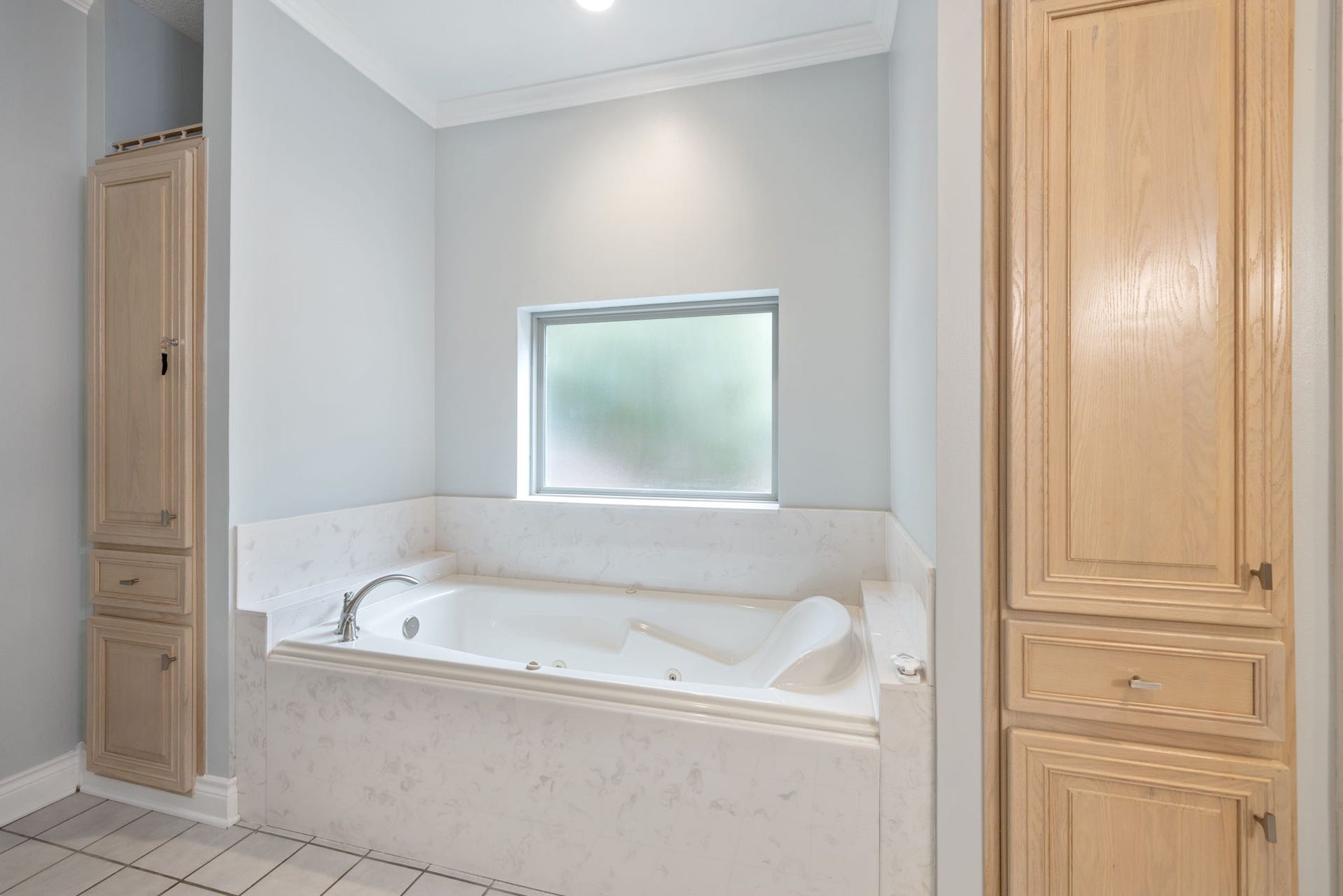 8803 Sendera Drive, Magnolia, TX 77354 8803 Sendera Drive, Magnolia, TX 77354
