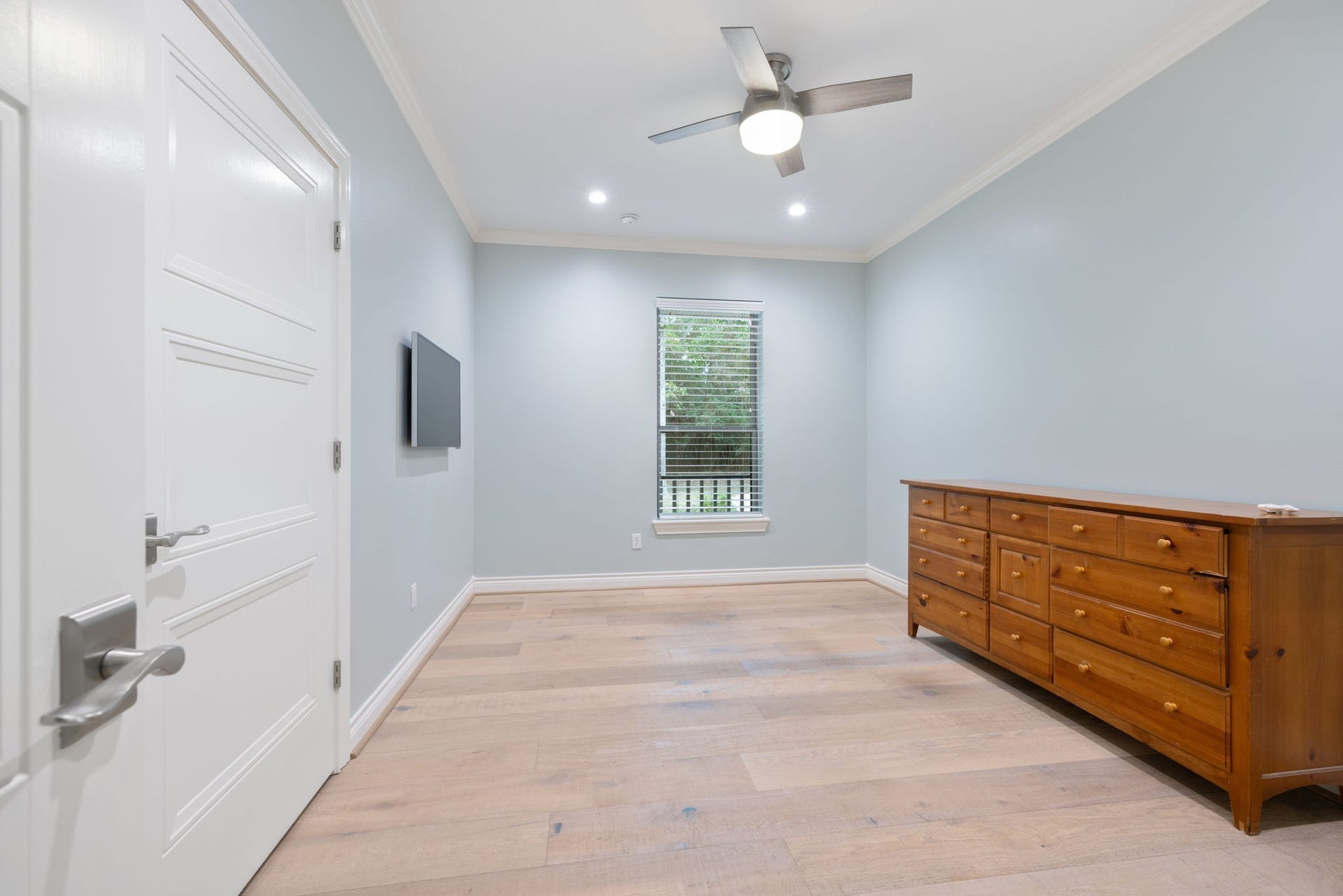 8803 Sendera Drive, Magnolia, TX 77354 8803 Sendera Drive, Magnolia, TX 77354
