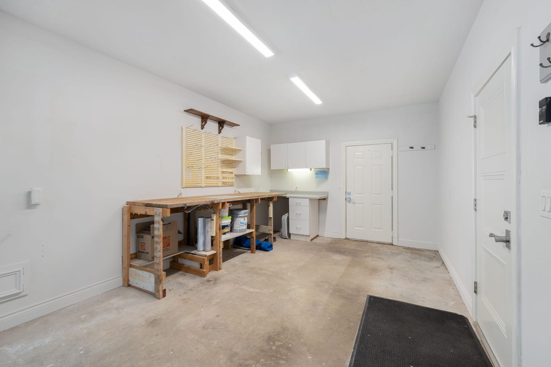 8803 Sendera Drive, Magnolia, TX 77354 8803 Sendera Drive, Magnolia, TX 77354