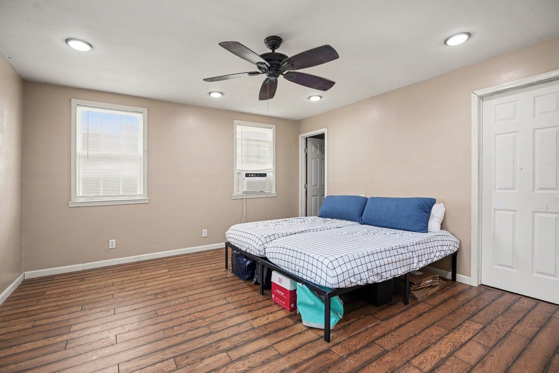17310 Mcdonald Road, Alvin, TX 77511 Guest House bedroom
