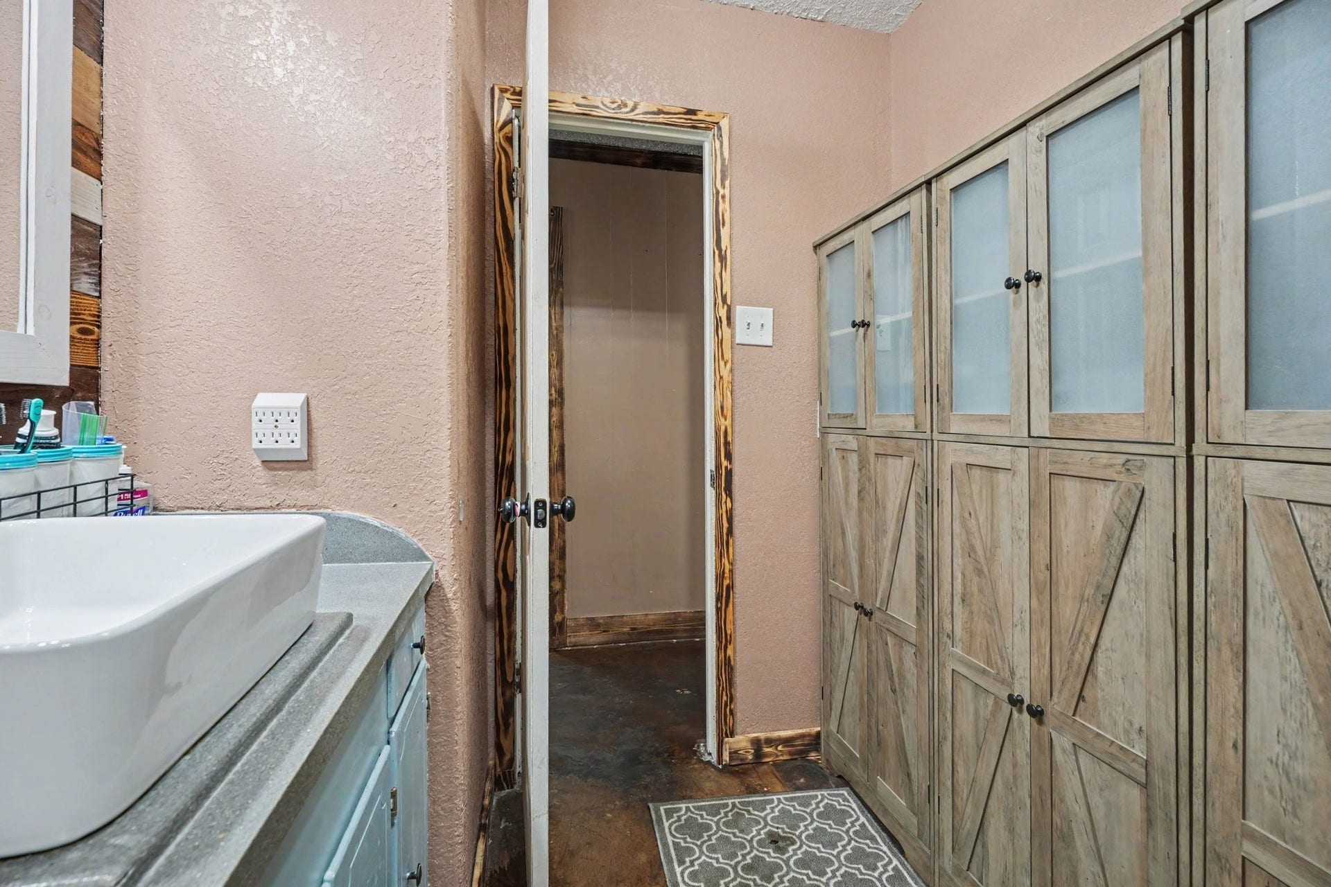 17310 Mcdonald Road, Alvin, TX 77511 Second view of secondary bathroom