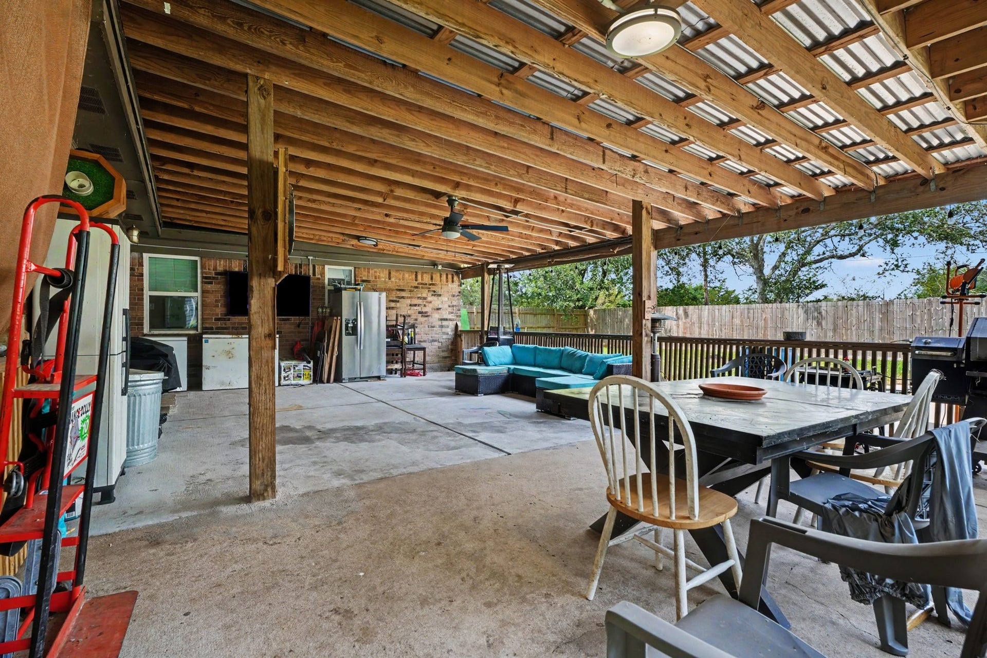 17310 Mcdonald Road, Alvin, TX 77511 Large Covered Backyard patio