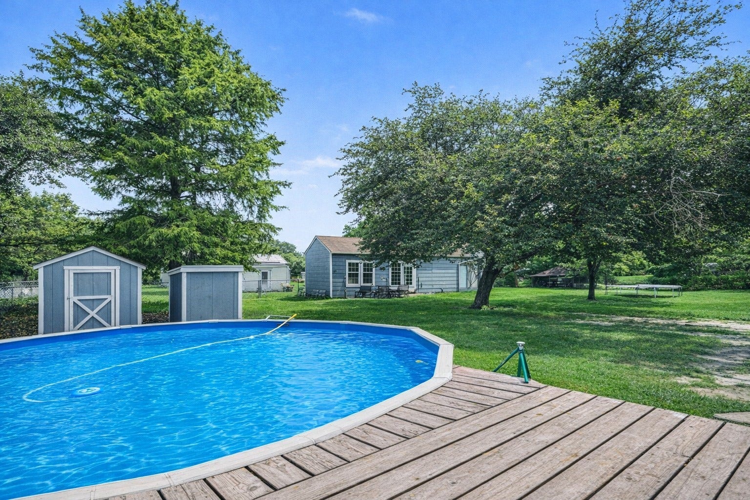 17310 Mcdonald Road, Alvin, TX 77511 Second view of pool with Guest house in Background